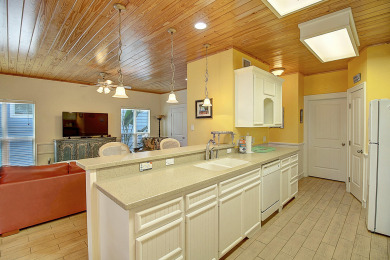 Lake House Sunny Retreat, 2 Heated Pools, Gated Subdivision! Close to the Beach!, , on Gulf of Mexico - Port Aransas in Texas - Lakehouse Vacation Rental - Lake Home for rent on LakeHouseVacations.com