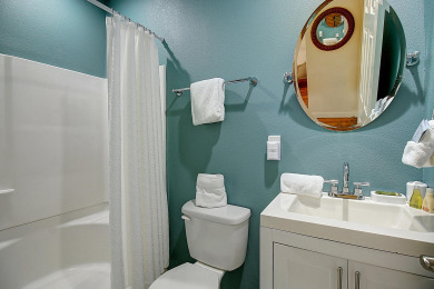Lake House Cozy condo. Beach Access! Heated Community Pool!, , on Gulf of Mexico - Port Aransas in Texas - Lakehouse Vacation Rental - Lake Home for rent on LakeHouseVacations.com
