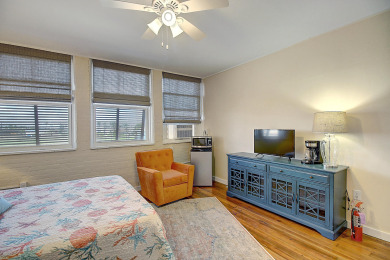 Lake House Cozy condo. Beach Access! Heated Community Pool!, , on Gulf of Mexico - Port Aransas in Texas - Lakehouse Vacation Rental - Lake Home for rent on LakeHouseVacations.com