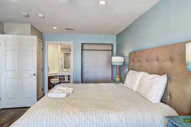 Lake House Amazing, Beachfront condo! Community Pool! Boardwalk to the Beach!, , on Gulf of Mexico - Port Aransas in Texas - Lakehouse Vacation Rental - Lake Home for rent on LakeHouseVacations.com