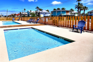Lake House Island style bungalow. Community Pool! Close to the Beach!, , on Gulf of Mexico - Port Aransas in Texas - Lakehouse Vacation Rental - Lake Home for rent on LakeHouseVacations.com
