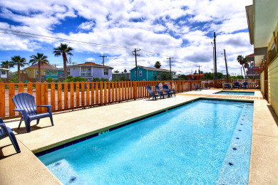 Lake House Island style bungalow. Community Pool! Close to the Beach!, , on Gulf of Mexico - Port Aransas in Texas - Lakehouse Vacation Rental - Lake Home for rent on LakeHouseVacations.com