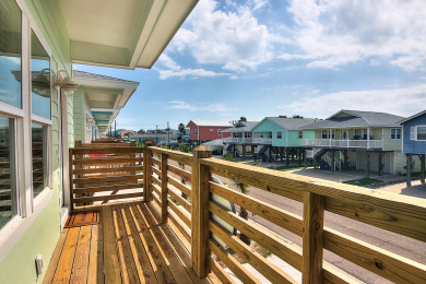 Lake House Island style bungalow. Community Pool! Close to the Beach!, , on Gulf of Mexico - Port Aransas in Texas - Lakehouse Vacation Rental - Lake Home for rent on LakeHouseVacations.com