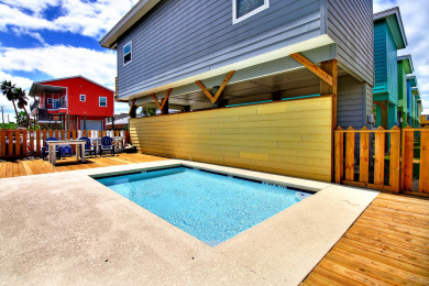 Lake House Island style bungalow. Community Pool! Close to the Beach!, , on Gulf of Mexico - Port Aransas in Texas - Lakehouse Vacation Rental - Lake Home for rent on LakeHouseVacations.com