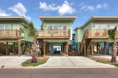 Lake House Island style bungalow. Community Pool! Close to the Beach!, , on Gulf of Mexico - Port Aransas in Texas - Lakehouse Vacation Rental - Lake Home for rent on LakeHouseVacations.com