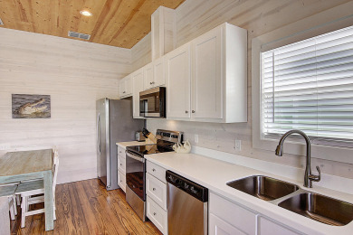 Lake House Island style bungalow. Community Pool! Close to the Beach!, , on Gulf of Mexico - Port Aransas in Texas - Lakehouse Vacation Rental - Lake Home for rent on LakeHouseVacations.com