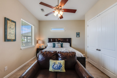Lake House Charming retreat with private pool, and dog friendly!, , on Gulf of Mexico - Port Aransas in Texas - Lakehouse Vacation Rental - Lake Home for rent on LakeHouseVacations.com