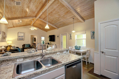 Lake House This is a fantastic condo in tropical Pirates Bay!, , on Gulf of Mexico - Port Aransas in Texas - Lakehouse Vacation Rental - Lake Home for rent on LakeHouseVacations.com