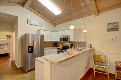 Lake House This is a fantastic condo in tropical Pirates Bay!, , on Gulf of Mexico - Port Aransas in Texas - Lakehouse Vacation Rental - Lake Home for rent on LakeHouseVacations.com