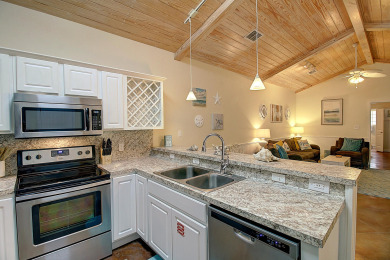 Lake House This is a fantastic condo in tropical Pirates Bay!, , on Gulf of Mexico - Port Aransas in Texas - Lakehouse Vacation Rental - Lake Home for rent on LakeHouseVacations.com