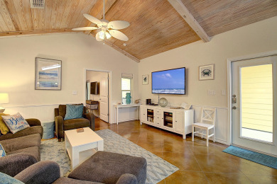 Lake House This is a fantastic condo in tropical Pirates Bay!, , on Gulf of Mexico - Port Aransas in Texas - Lakehouse Vacation Rental - Lake Home for rent on LakeHouseVacations.com