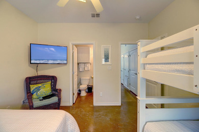 Lake House This is a fantastic condo in tropical Pirates Bay!, , on Gulf of Mexico - Port Aransas in Texas - Lakehouse Vacation Rental - Lake Home for rent on LakeHouseVacations.com