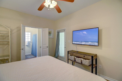 Lake House This is a fantastic condo in tropical Pirates Bay!, , on Gulf of Mexico - Port Aransas in Texas - Lakehouse Vacation Rental - Lake Home for rent on LakeHouseVacations.com