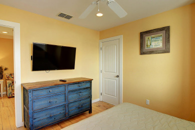 Lake House Come & play at Pirates Cove! Gated community, 2 Pools, Close to the beach! , , on Gulf of Mexico - Port Aransas in Texas - Lakehouse Vacation Rental - Lake Home for rent on LakeHouseVacations.com