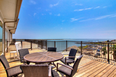 Lake House Family-Friendly Penthouse Luxury, Gulf View, & Gated Community Amenities, , on Gulf of Mexico - Port Aransas in Texas - Lakehouse Vacation Rental - Lake Home for rent on LakeHouseVacations.com