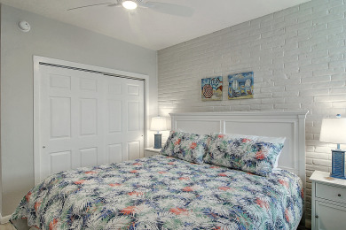 Lake House Fabulous upscale Channelview Condo Lighted Fishing Pier Heated Pool, , on Gulf of Mexico - Port Aransas in Texas - Lakehouse Vacation Rental - Lake Home for rent on LakeHouseVacations.com