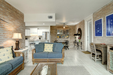 Lake House Fabulous upscale Channelview Condo Lighted Fishing Pier Heated Pool, , on Gulf of Mexico - Port Aransas in Texas - Lakehouse Vacation Rental - Lake Home for rent on LakeHouseVacations.com