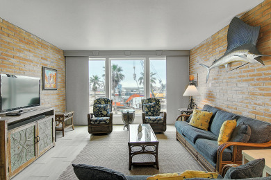 Lake House Fabulous upscale Channelview Condo Lighted Fishing Pier Heated Pool, , on Gulf of Mexico - Port Aransas in Texas - Lakehouse Vacation Rental - Lake Home for rent on LakeHouseVacations.com