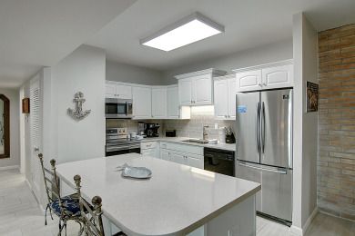 Lake House Fabulous upscale Channelview Condo Lighted Fishing Pier Heated Pool, , on Gulf of Mexico - Port Aransas in Texas - Lakehouse Vacation Rental - Lake Home for rent on LakeHouseVacations.com