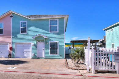 Lake House Cute townhome great location community pool and a short walk to the beach!, , on Gulf of Mexico - Port Aransas in Texas - Lakehouse Vacation Rental - Lake Home for rent on LakeHouseVacations.com