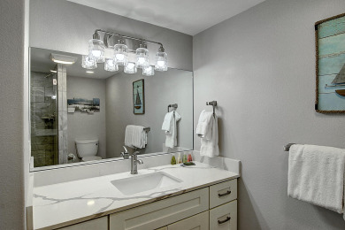 Lake House Fabulous upscale Channelview Condo Lighted Fishing pier Heated pool, , on Gulf of Mexico - Port Aransas in Texas - Lakehouse Vacation Rental - Lake Home for rent on LakeHouseVacations.com