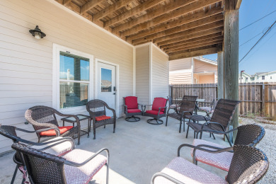 Lake House Fisherman's Paradise with ample room to park your boat in the garage!, , on Gulf of Mexico - Port Aransas in Texas - Lakehouse Vacation Rental - Lake Home for rent on LakeHouseVacations.com