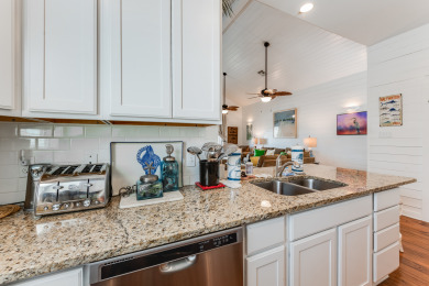 Lake House Fisherman's Paradise with ample room to park your boat in the garage!, , on Gulf of Mexico - Port Aransas in Texas - Lakehouse Vacation Rental - Lake Home for rent on LakeHouseVacations.com