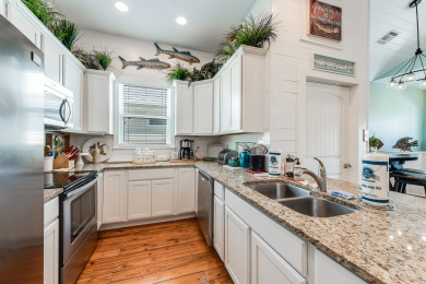 Lake House Fisherman's Paradise with ample room to park your boat in the garage!, , on Gulf of Mexico - Port Aransas in Texas - Lakehouse Vacation Rental - Lake Home for rent on LakeHouseVacations.com