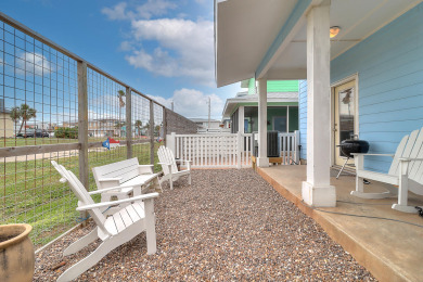 Lake House Adorable coastal home, Community pool, short drive to beach!, , on Gulf of Mexico - Port Aransas in Texas - Lakehouse Vacation Rental - Lake Home for rent on LakeHouseVacations.com