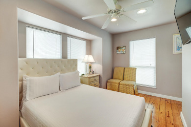 Lake House Adorable coastal home, Community pool, short drive to beach!, , on Gulf of Mexico - Port Aransas in Texas - Lakehouse Vacation Rental - Lake Home for rent on LakeHouseVacations.com