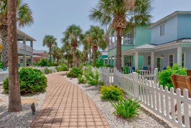 Lake House Lovely pet friendly home in Village Walk! Gated community! 2 Heated pools! , , on Gulf of Mexico - Port Aransas in Texas - Lakehouse Vacation Rental - Lake Home for rent on LakeHouseVacations.com