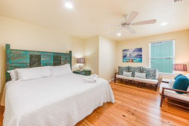 Lake House Lovely pet friendly home in Village Walk! Gated community! 2 Heated pools! , , on Gulf of Mexico - Port Aransas in Texas - Lakehouse Vacation Rental - Lake Home for rent on LakeHouseVacations.com