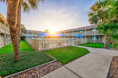 Lake House A Cozy Getaway Near the Beach, Poolside Condo, , on Gulf of Mexico - Port Aransas in Texas - Lakehouse Vacation Rental - Lake Home for rent on LakeHouseVacations.com