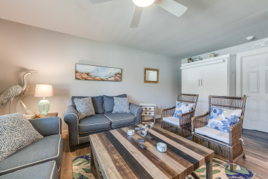 Lake House A Cozy Getaway Near the Beach, Poolside Condo, , on Gulf of Mexico - Port Aransas in Texas - Lakehouse Vacation Rental - Lake Home for rent on LakeHouseVacations.com