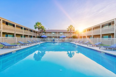 Lake House A Cozy Getaway Near the Beach, Poolside Condo, , on Gulf of Mexico - Port Aransas in Texas - Lakehouse Vacation Rental - Lake Home for rent on LakeHouseVacations.com