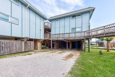 Lake House Beautifully updated, in unit washer and dryer, Boardwalk to Beach, , on Gulf of Mexico - Port Aransas in Texas - Lakehouse Vacation Rental - Lake Home for rent on LakeHouseVacations.com