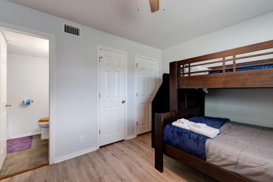 Lake House Beautifully updated, in unit washer and dryer, Boardwalk to Beach, , on Gulf of Mexico - Port Aransas in Texas - Lakehouse Vacation Rental - Lake Home for rent on LakeHouseVacations.com