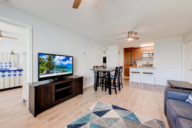 Lake House Beautifully updated, in unit washer and dryer, Boardwalk to Beach, , on Gulf of Mexico - Port Aransas in Texas - Lakehouse Vacation Rental - Lake Home for rent on LakeHouseVacations.com
