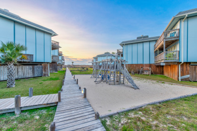 Lake House Beautifully updated, in unit washer and dryer, Boardwalk to Beach, , on Gulf of Mexico - Port Aransas in Texas - Lakehouse Vacation Rental - Lake Home for rent on LakeHouseVacations.com