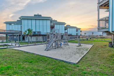 Lake House Beautifully updated, in unit washer and dryer, Boardwalk to Beach, , on Gulf of Mexico - Port Aransas in Texas - Lakehouse Vacation Rental - Lake Home for rent on LakeHouseVacations.com