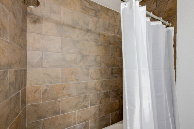 Lake House Beautifully updated, in unit washer and dryer, Boardwalk to Beach, , on Gulf of Mexico - Port Aransas in Texas - Lakehouse Vacation Rental - Lake Home for rent on LakeHouseVacations.com