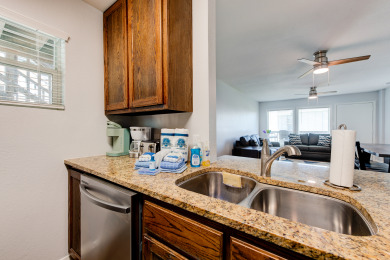 Lake House Beautifully updated, in unit washer and dryer, Boardwalk to Beach, , on Gulf of Mexico - Port Aransas in Texas - Lakehouse Vacation Rental - Lake Home for rent on LakeHouseVacations.com
