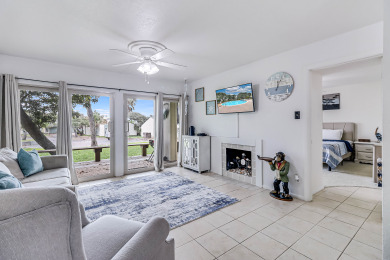 Lake House Pool, Boat dock, Pier, Boat Launch, and BBQ area all at an affordable price!, , on Gulf of Mexico - Aransas Bay in Texas - Lakehouse Vacation Rental - Lake Home for rent on LakeHouseVacations.com