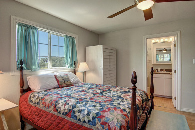Lake House Fantasy Oaks Lodge! 1 mile from the boat ramp! Pet Friendly! 1.36 Acres, , on Gulf of Mexico - Aransas Pass in Texas - Lakehouse Vacation Rental - Lake Home for rent on LakeHouseVacations.com