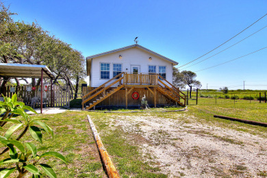 Lake House Fantasy Oaks Lodge! 1 mile from the boat ramp! Pet Friendly! 1.36 Acres, , on Gulf of Mexico - Aransas Pass in Texas - Lakehouse Vacation Rental - Lake Home for rent on LakeHouseVacations.com