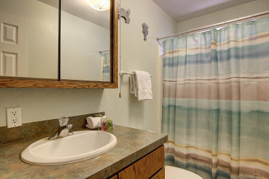 Lake House Fantasy Oaks Lodge! 1 mile from the boat ramp! Pet Friendly! 1.36 Acres, , on Gulf of Mexico - Aransas Pass in Texas - Lakehouse Vacation Rental - Lake Home for rent on LakeHouseVacations.com