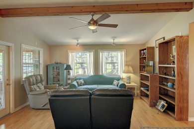 Lake House Fantasy Oaks Lodge! 1 mile from the boat ramp! Pet Friendly! 1.36 Acres, , on Gulf of Mexico - Aransas Pass in Texas - Lakehouse Vacation Rental - Lake Home for rent on LakeHouseVacations.com