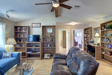 Lake House Fantasy Oaks Lodge! 1 mile from the boat ramp! Pet Friendly! 1.36 Acres, , on Gulf of Mexico - Aransas Pass in Texas - Lakehouse Vacation Rental - Lake Home for rent on LakeHouseVacations.com