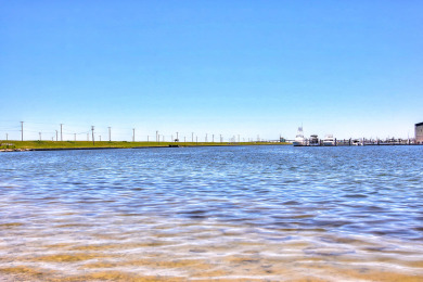 Lake House Fantasy Oaks Lodge! 1 mile from the boat ramp! Pet Friendly! 1.36 Acres, , on Gulf of Mexico - Aransas Pass in Texas - Lakehouse Vacation Rental - Lake Home for rent on LakeHouseVacations.com