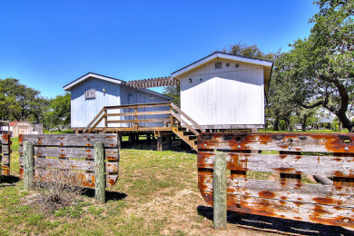 Lake House Fantasy Oaks Lodge! 1 mile from the boat ramp! Pet Friendly! 1.36 Acres, , on Gulf of Mexico - Aransas Pass in Texas - Lakehouse Vacation Rental - Lake Home for rent on LakeHouseVacations.com